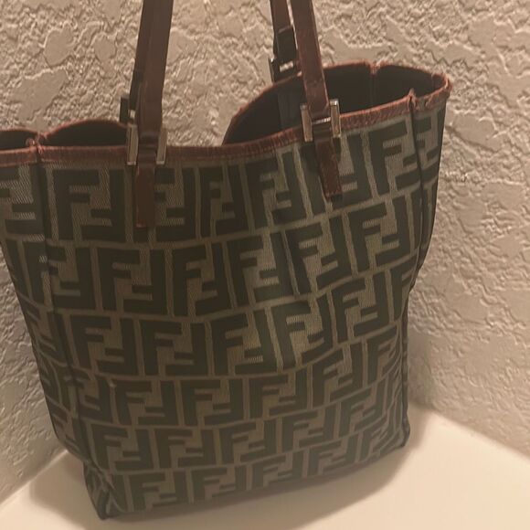Fendi Zucca Logo Canvas Tote Bag Olive Green Black Iconic Travel Work Large - Picture 1 of 16
